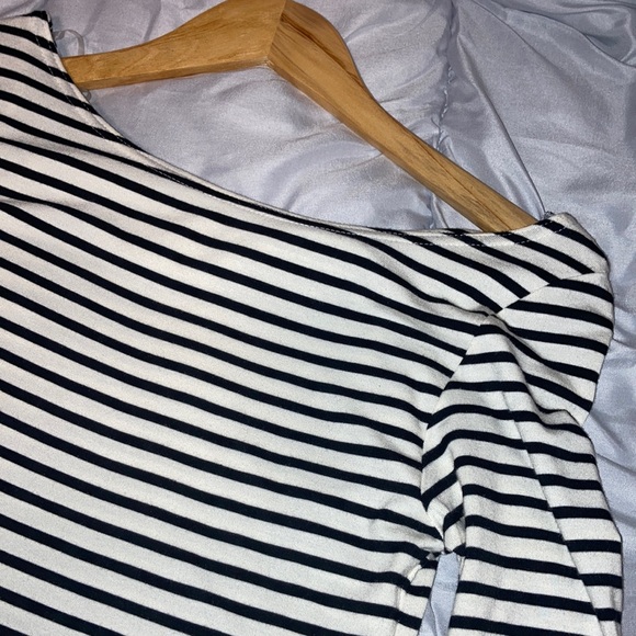 Scoop Neck Bodycon boat neck Striped Midi Dress Black + White Size xs - Picture 4 of 4